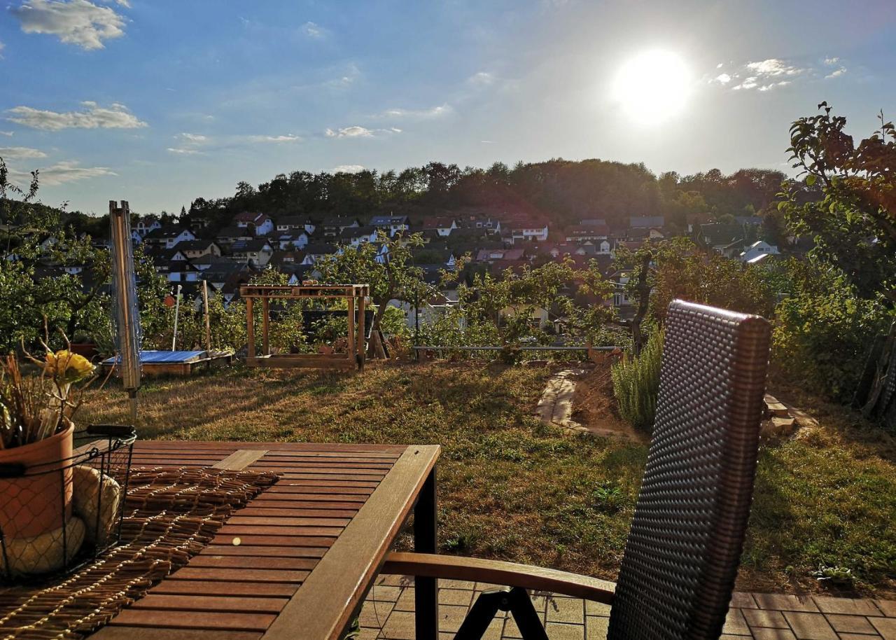 Ferienwohnung Im Paradies Momlingen Luaran gambar